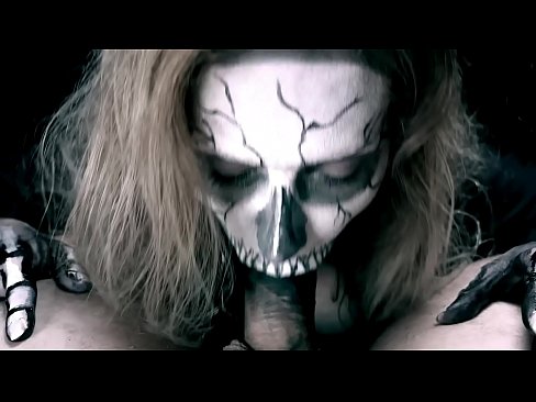 ❤️ Dæmonisk pige suger pik med sin sorte mund og sluger sperm. ❤ Fucking video at da.porn-milf-300.ru ❌❤